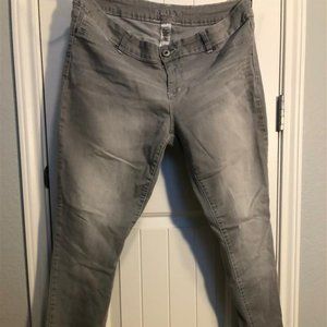 Maurices Women's Soft Grey Jeggings